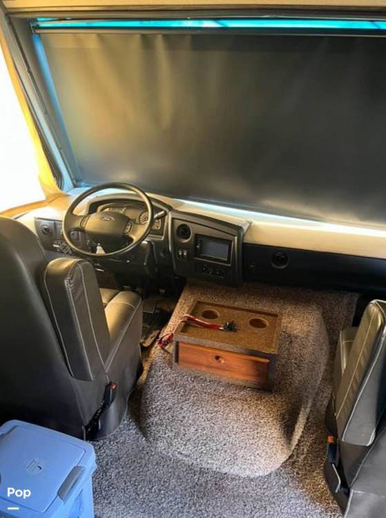 Used 2018 Fleetwood Fleetwood Axon 29M For Sale in West Milton, PA