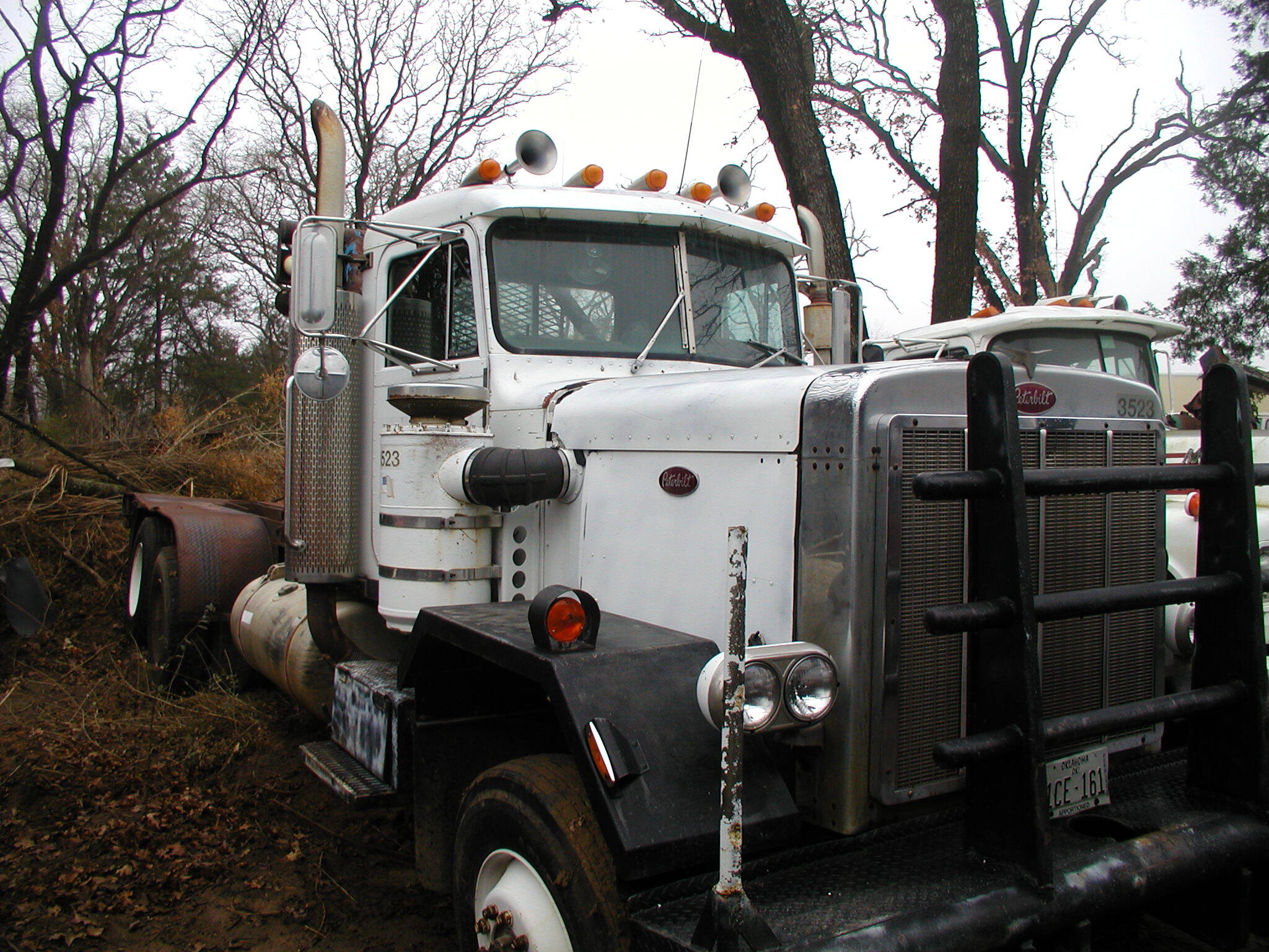 1982 PETERBILT 353 in Dallas, TX