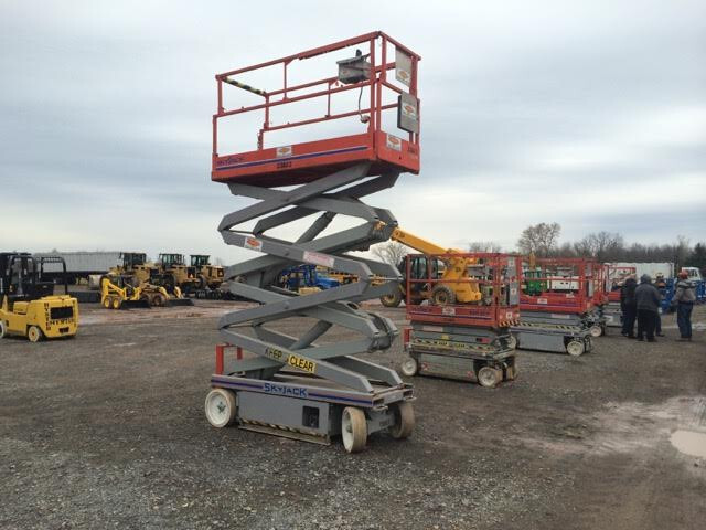 2005 SKYJACK 3226 in Syracuse, NY
