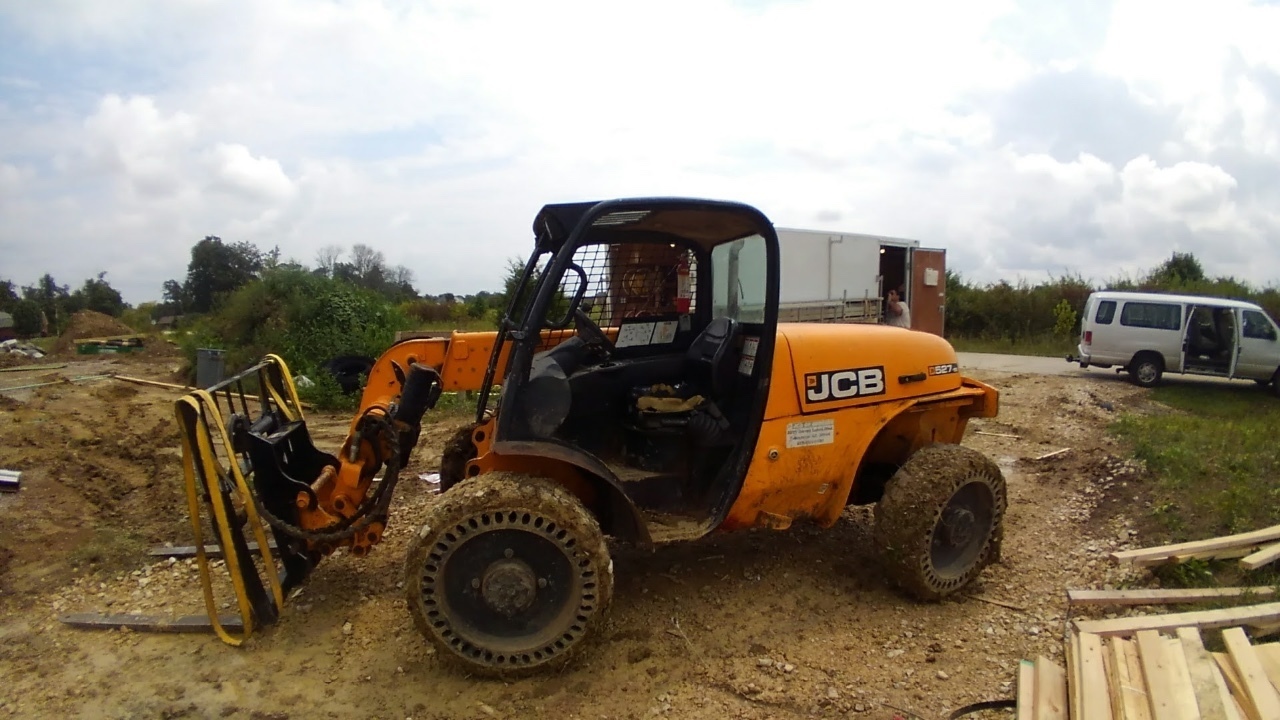 2010 JCB 527-55 in Avon, OH
