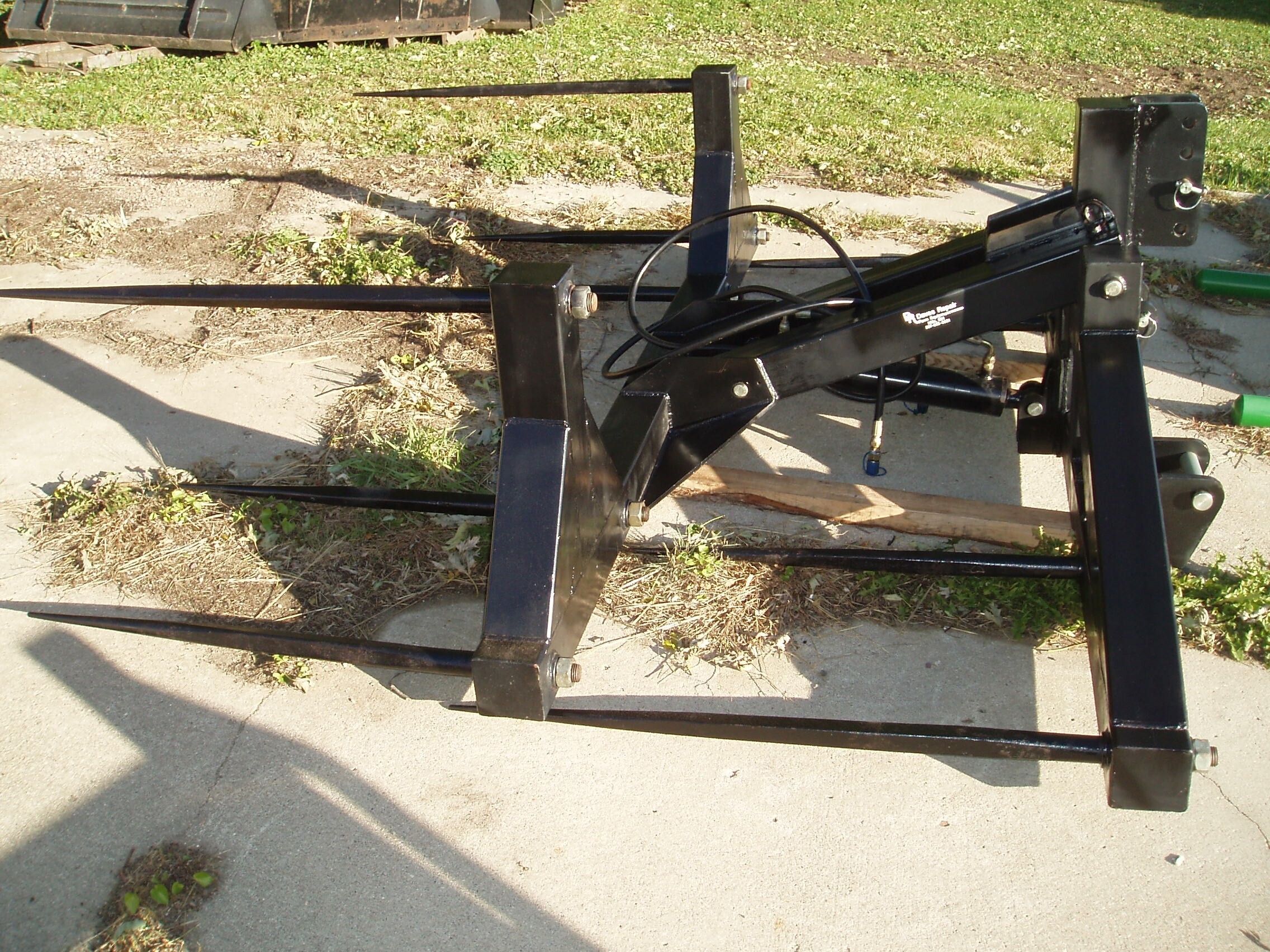 Other US AG Gear Hay Fork in Hills, MN