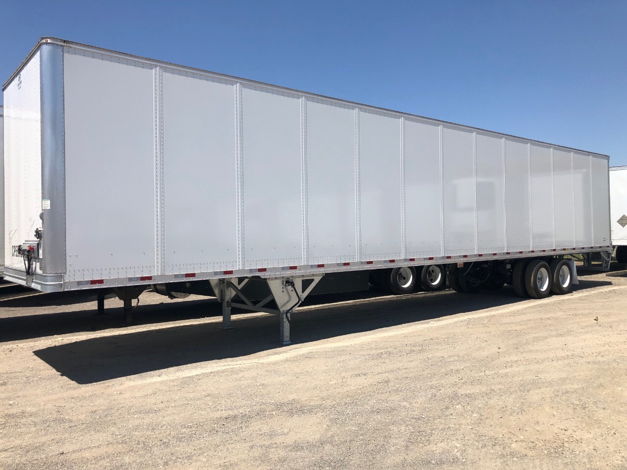 2027 HYUNDAI TRAILER in Fontana, CA