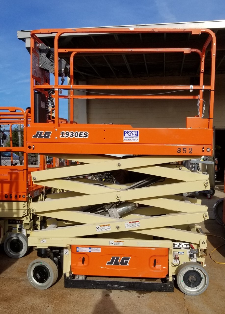 2018 JLG 1930ES in Denver, NC