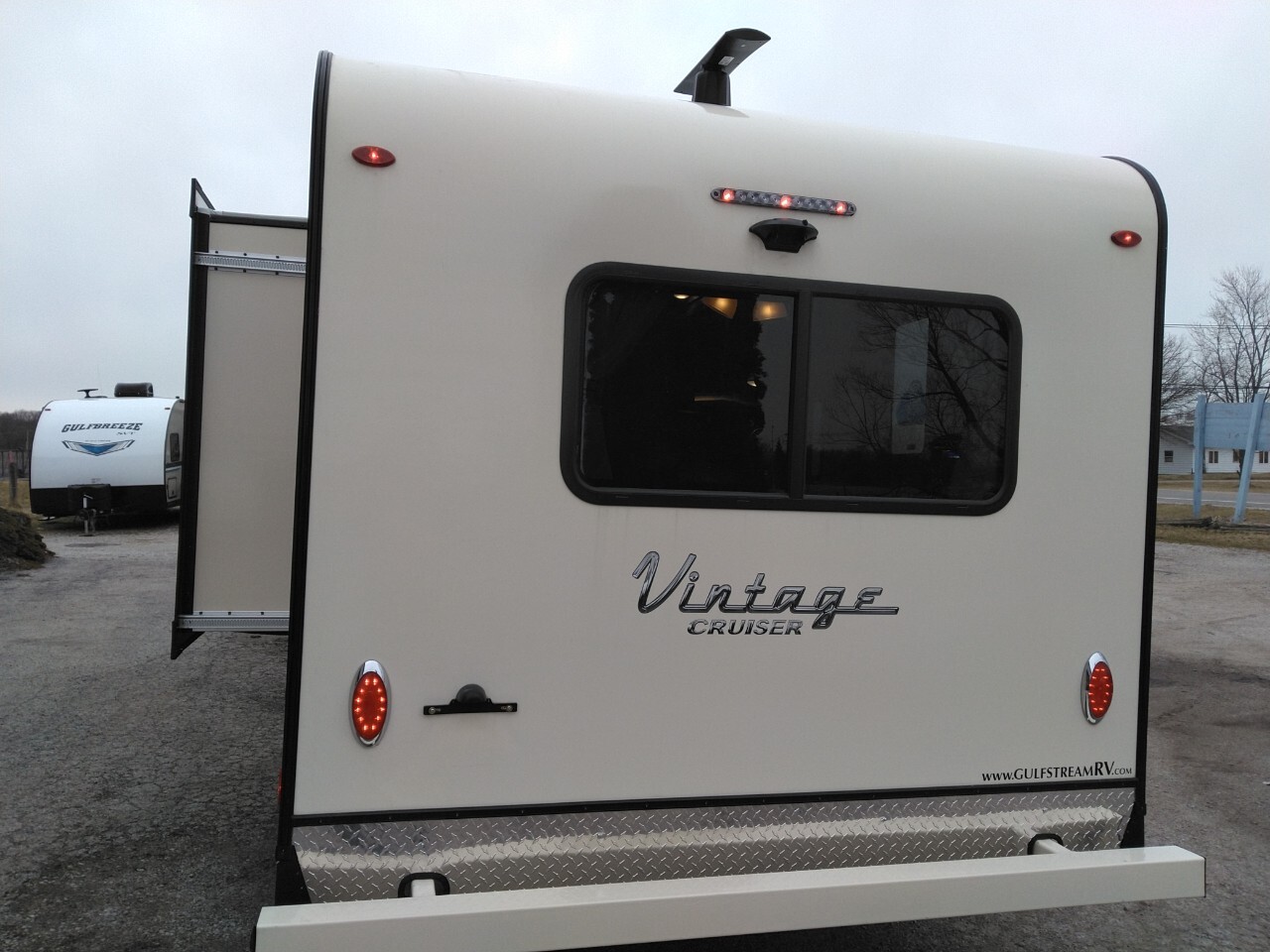 Trailer Image