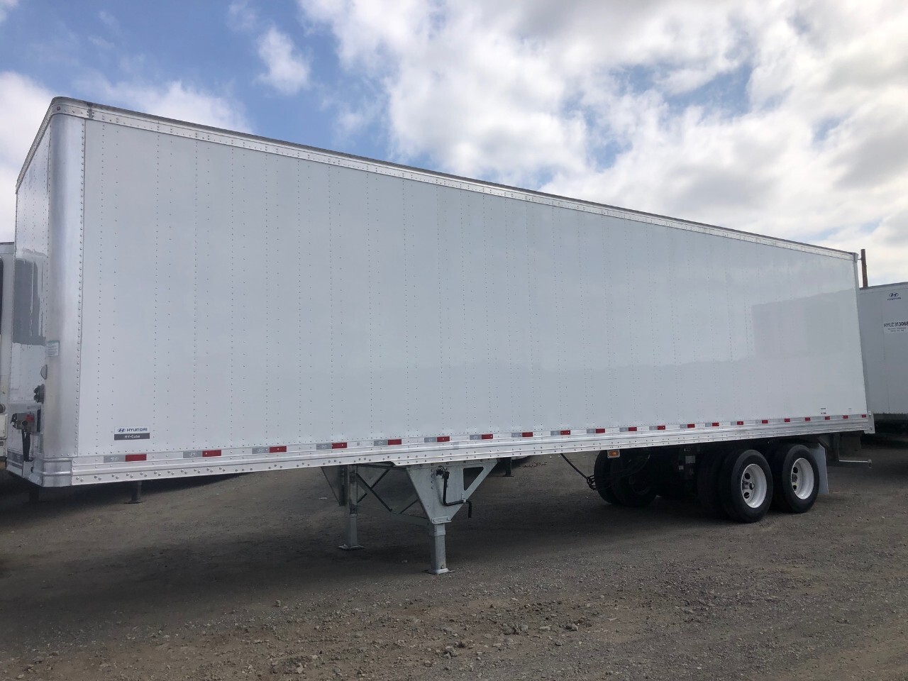2027 HYUNDAI TRAILER in Fontana, CA