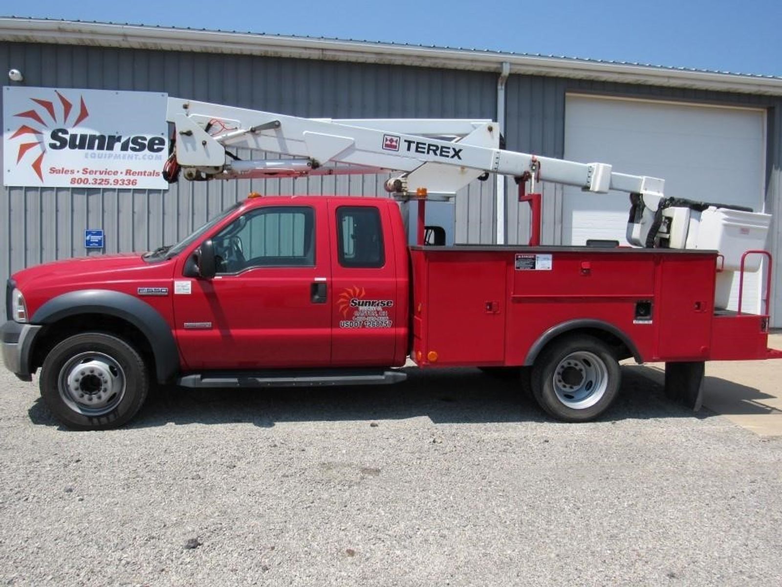 2006 FORD F550 XL SD in Canton, OH