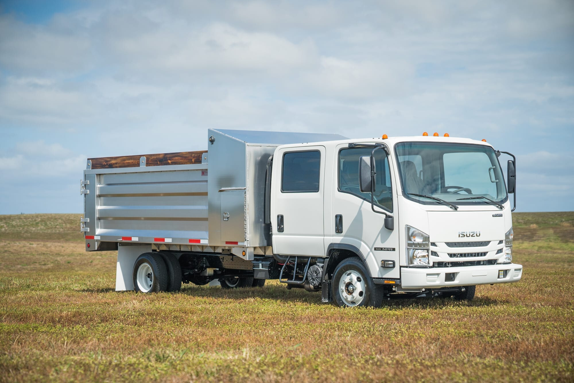 2026 ISUZU NPR GAS in Riviera Beach, FL