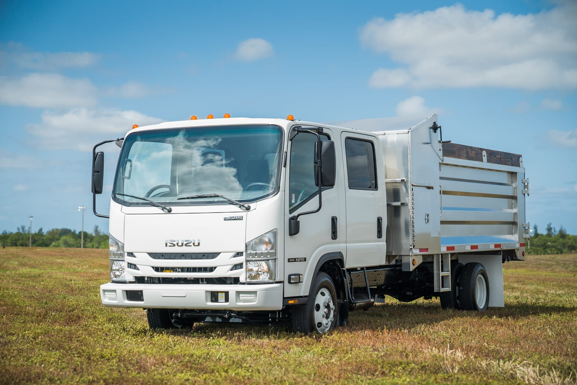 2026 ISUZU NPR GAS in West Palm Beach, FL