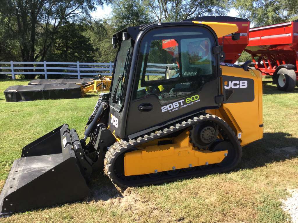 2016 JCB 205T in Williamsburg, IA