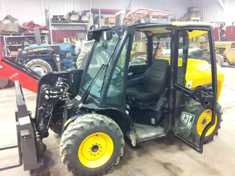 2013 JCB 515-40