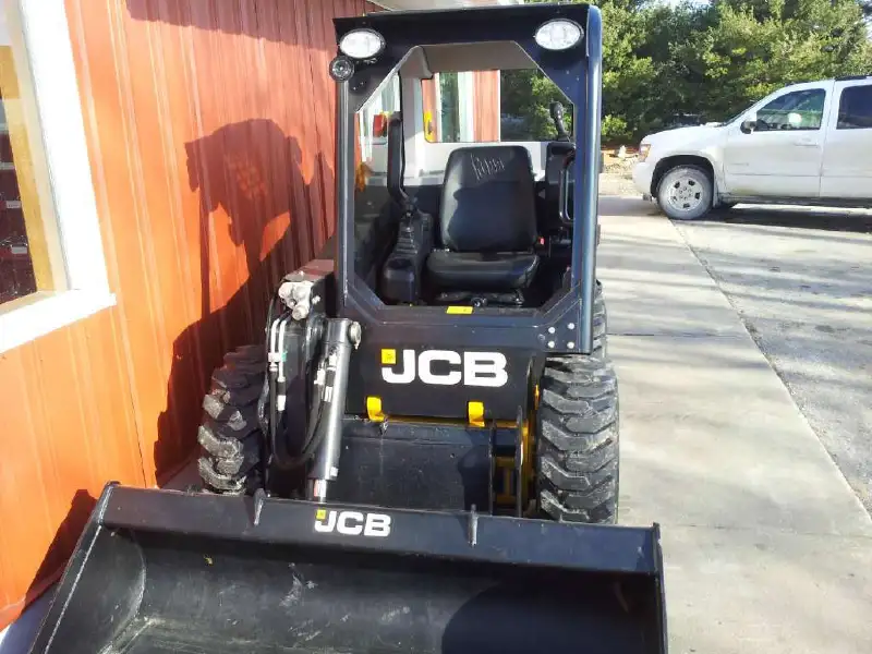 2012 JCB 155