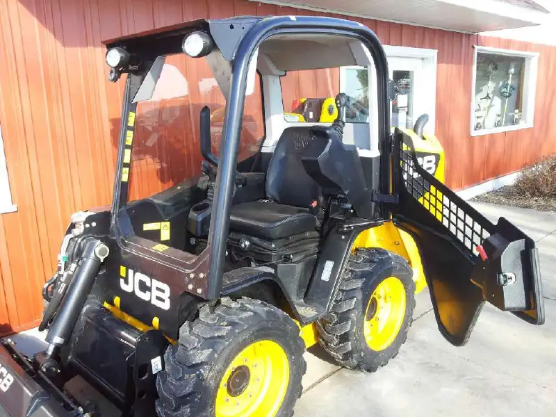 2012 JCB 155