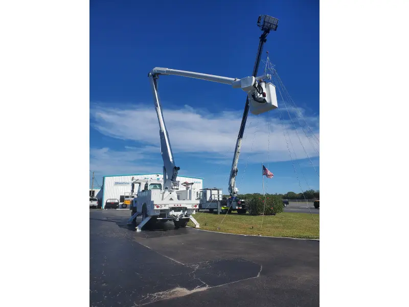 2007 INTERNATIONAL 7000