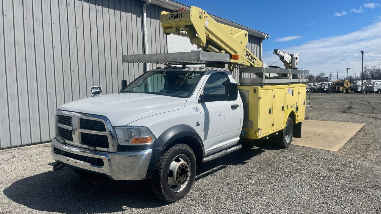 2011 Ram 5500 Chassis Cab photo 2