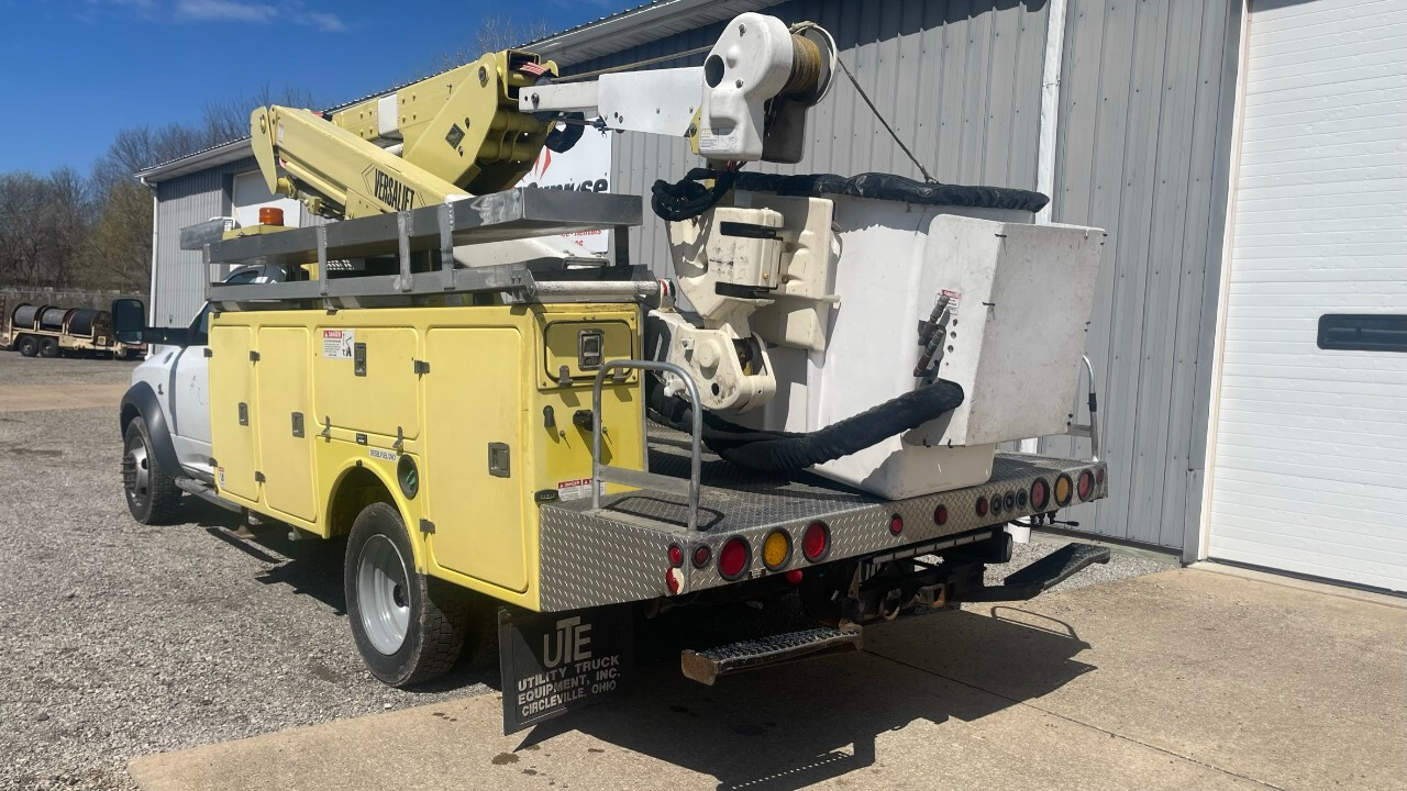 2011 Ram 5500 Chassis Cab photo 4