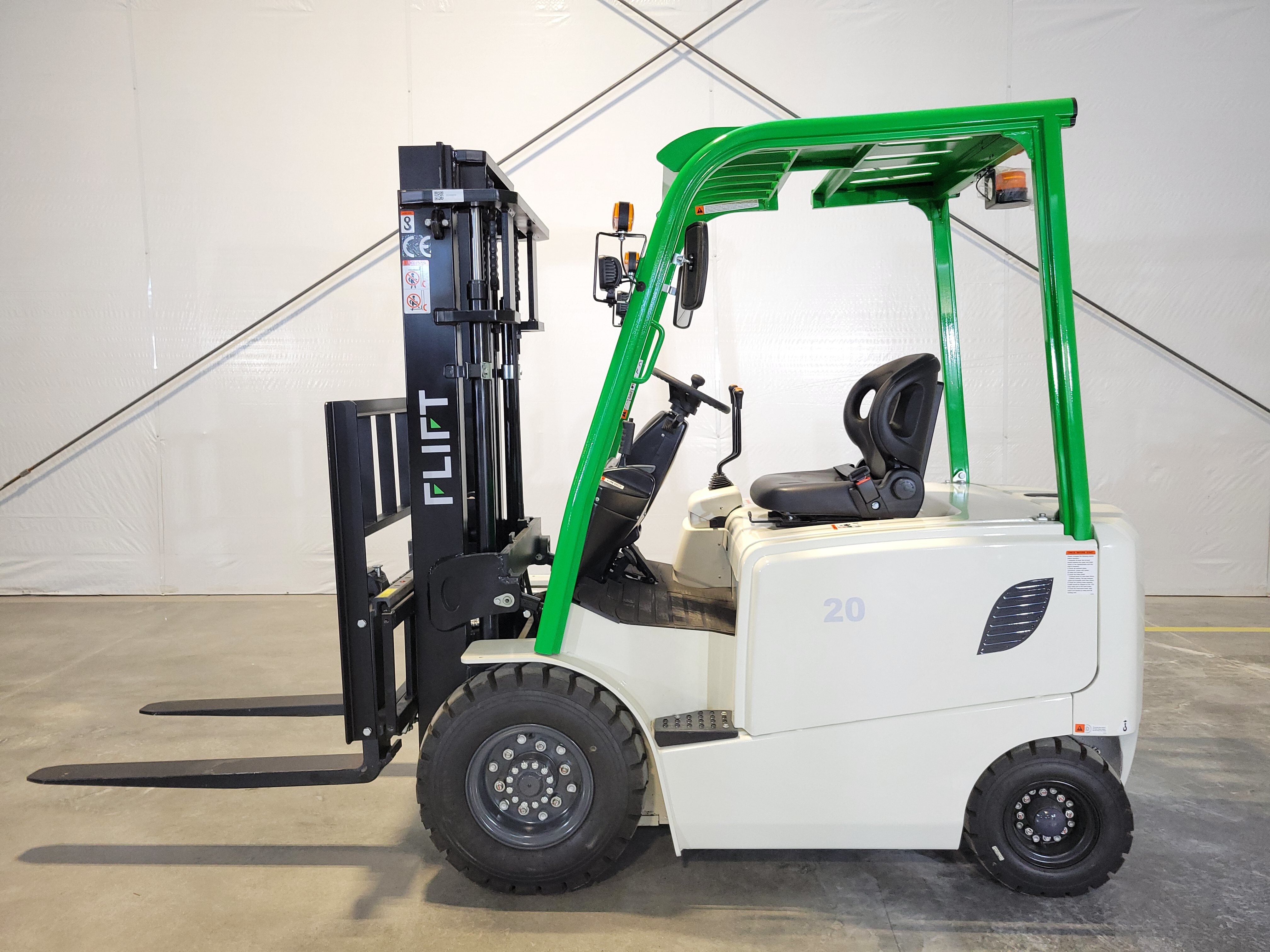 最終価格【株主優待非売品】KOMATSU 未使用　高額取引人気8車種セット！ Used-Komatsu-25-Ton-Excavator-