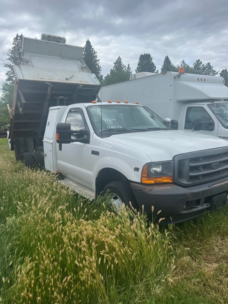 2001 FORD F550 in Yakima, WA