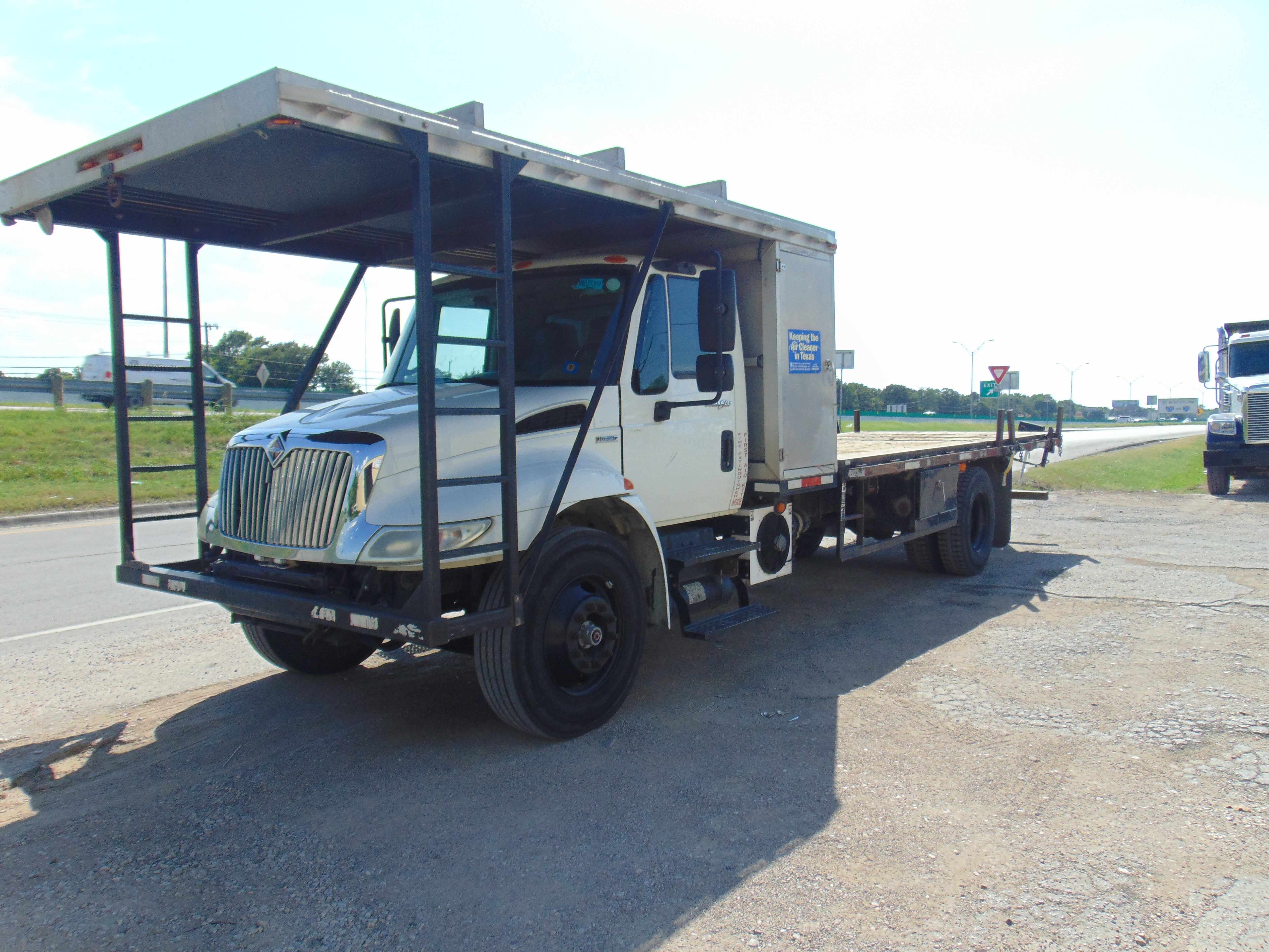 2009 INTERNATIONAL 4000 in Dallas, TX
