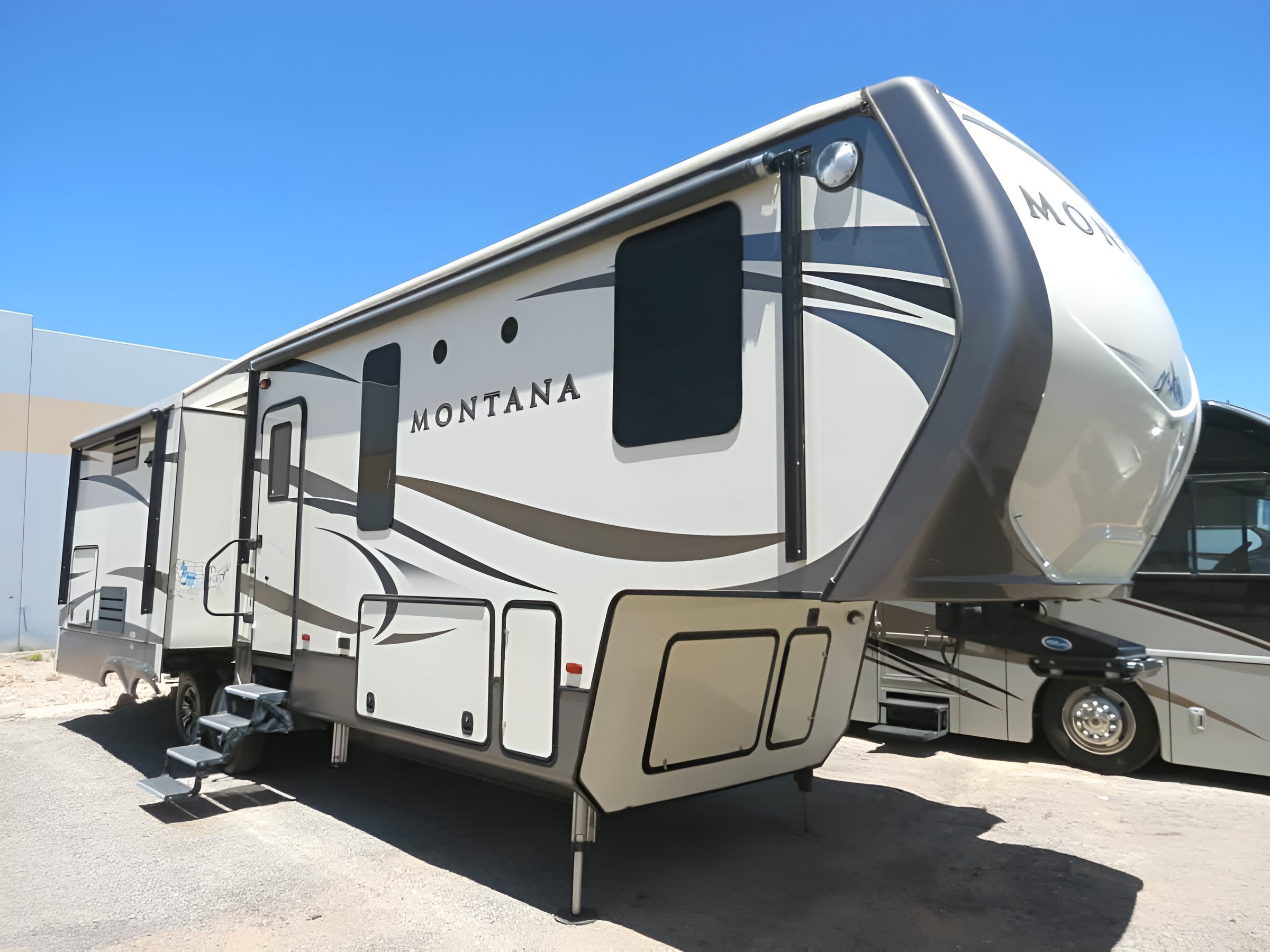 2017 Keystone Montana 3160RL in tucson AZ