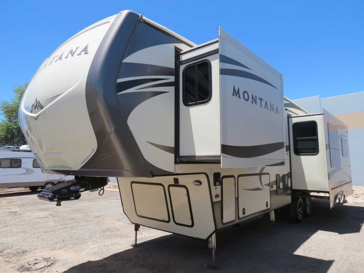 2017 Keystone Montana 3160RL in tucson AZ