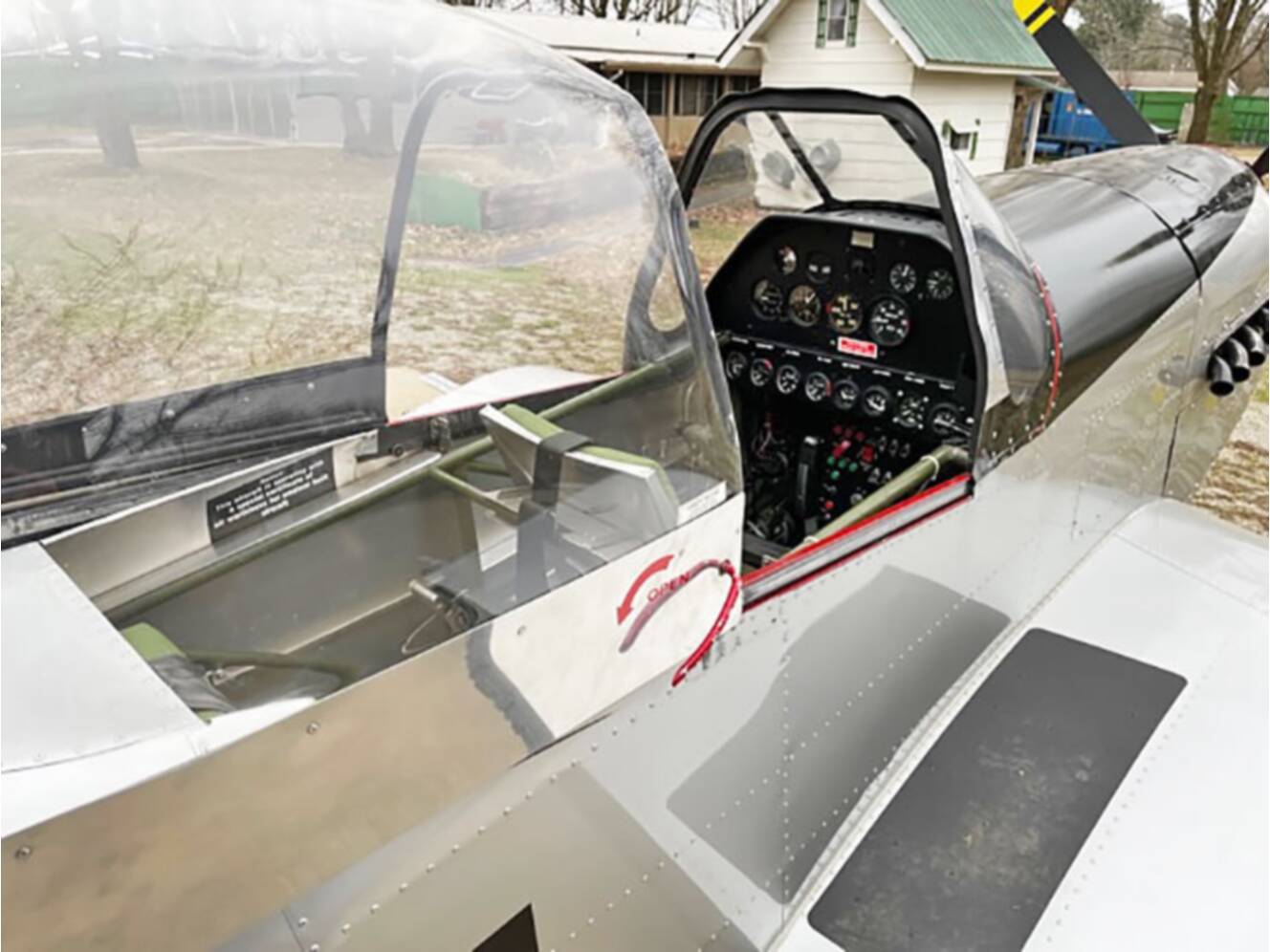 A photo of this 1992 Dan Hawken Aircraft MUSTANG P-51D70