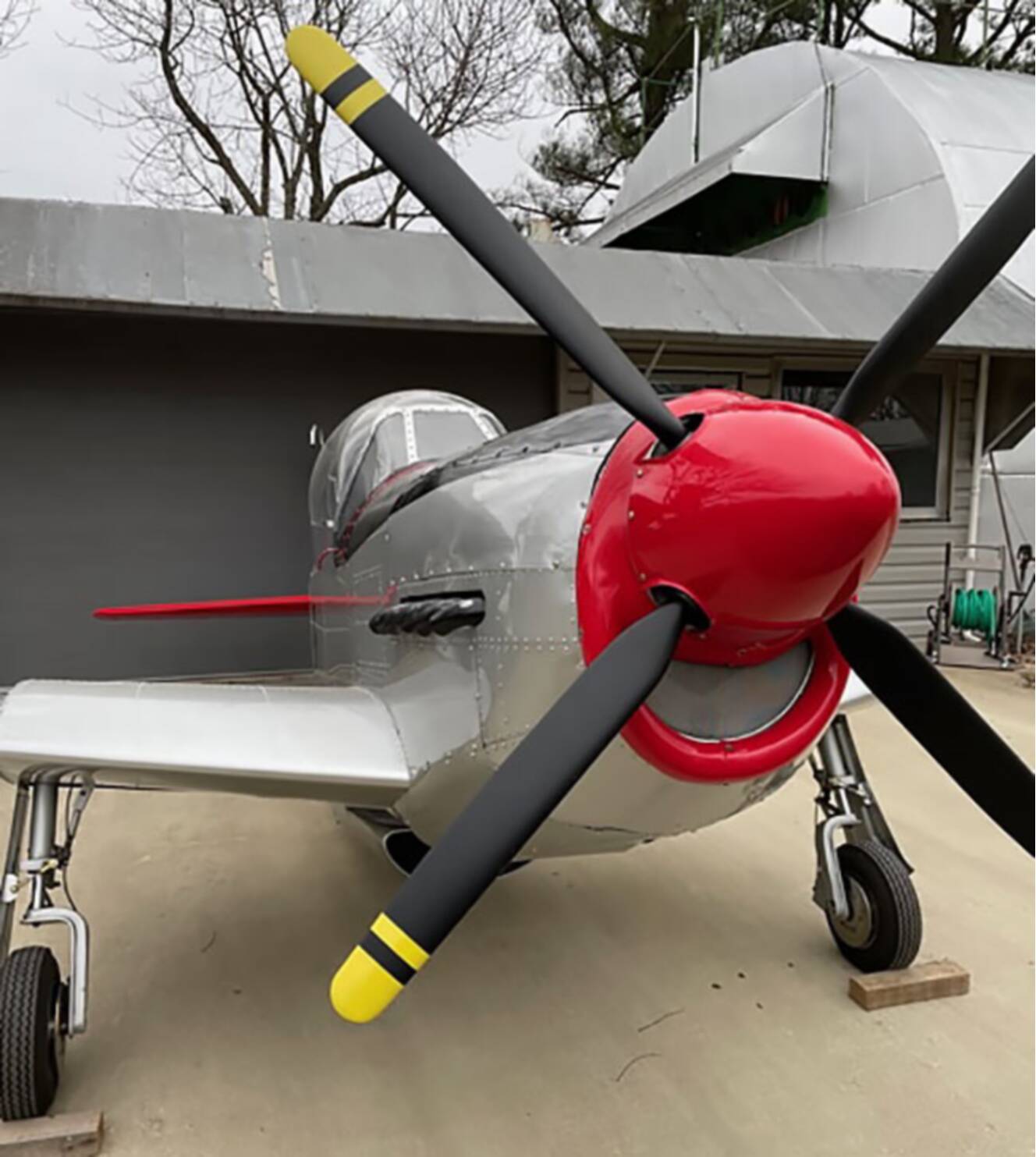 A photo of this 1992 Dan Hawken Aircraft MUSTANG P-51D70