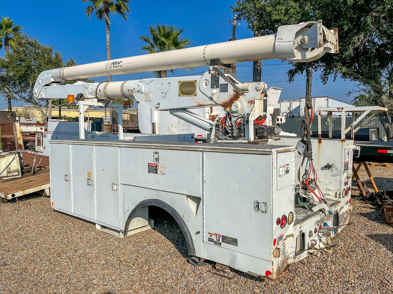 2009 ALTEC AA600 in Mcallen, TX