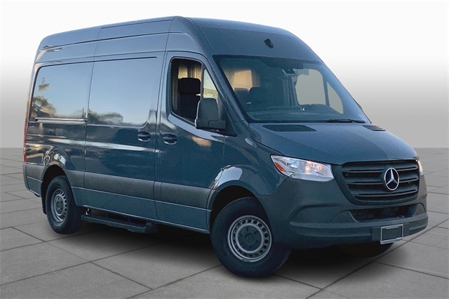 2019 Mercedes Benz Sprinter Cargo Van photo 2