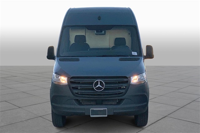 2019 Mercedes Benz Sprinter Cargo Van photo 3