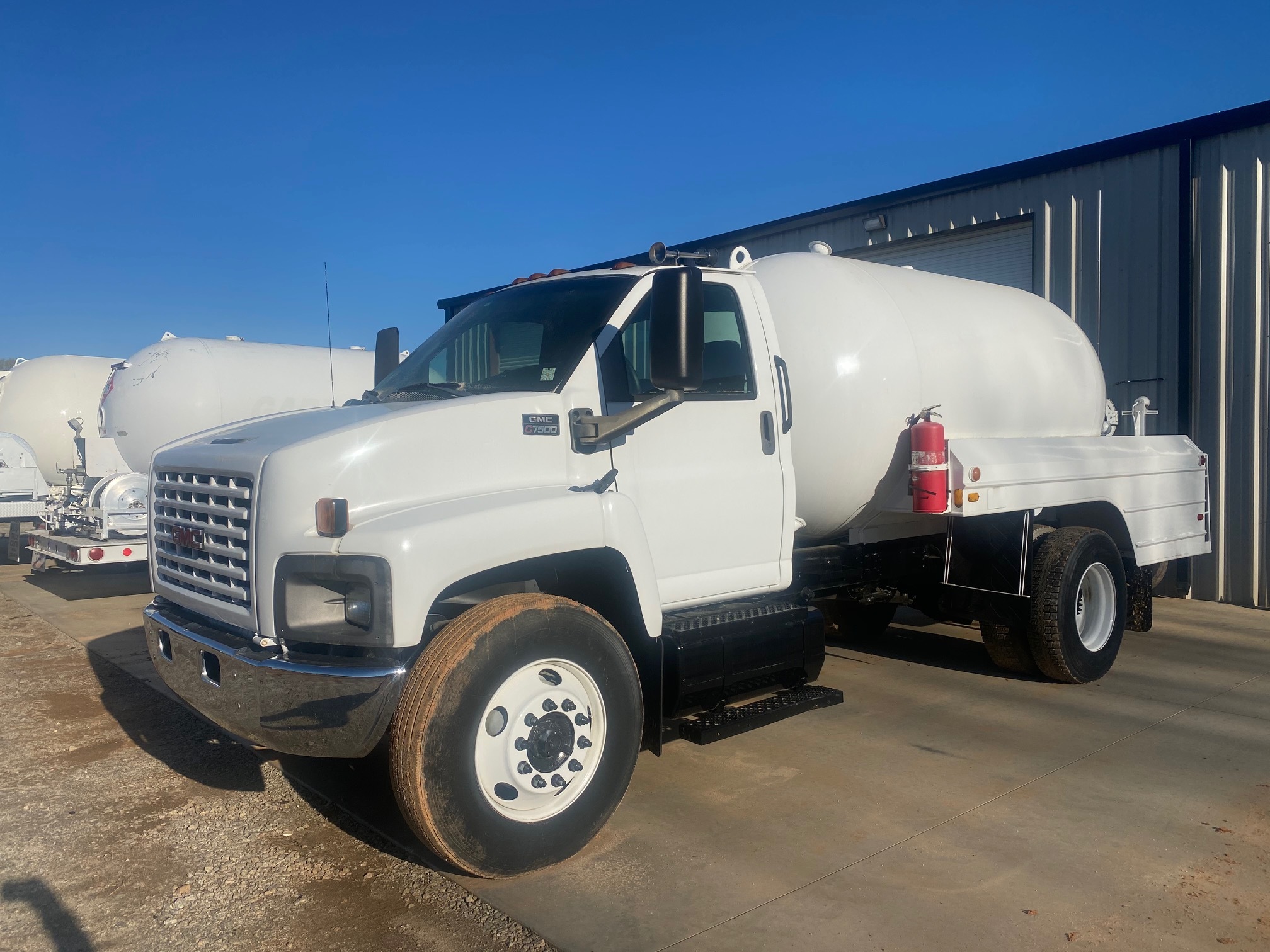 2005 GMC C7500 in Miami, FL