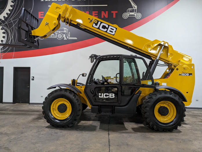 2013 JCB 509-42 in Cary, IL
