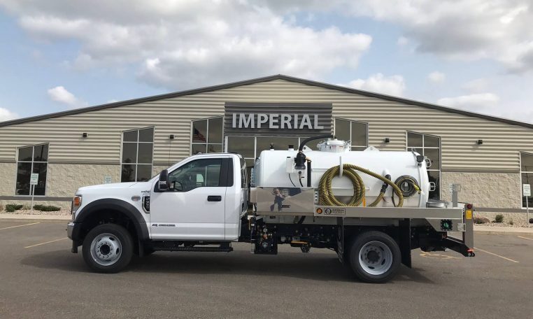 2023 FORD F550 XL in Crestwood, IL