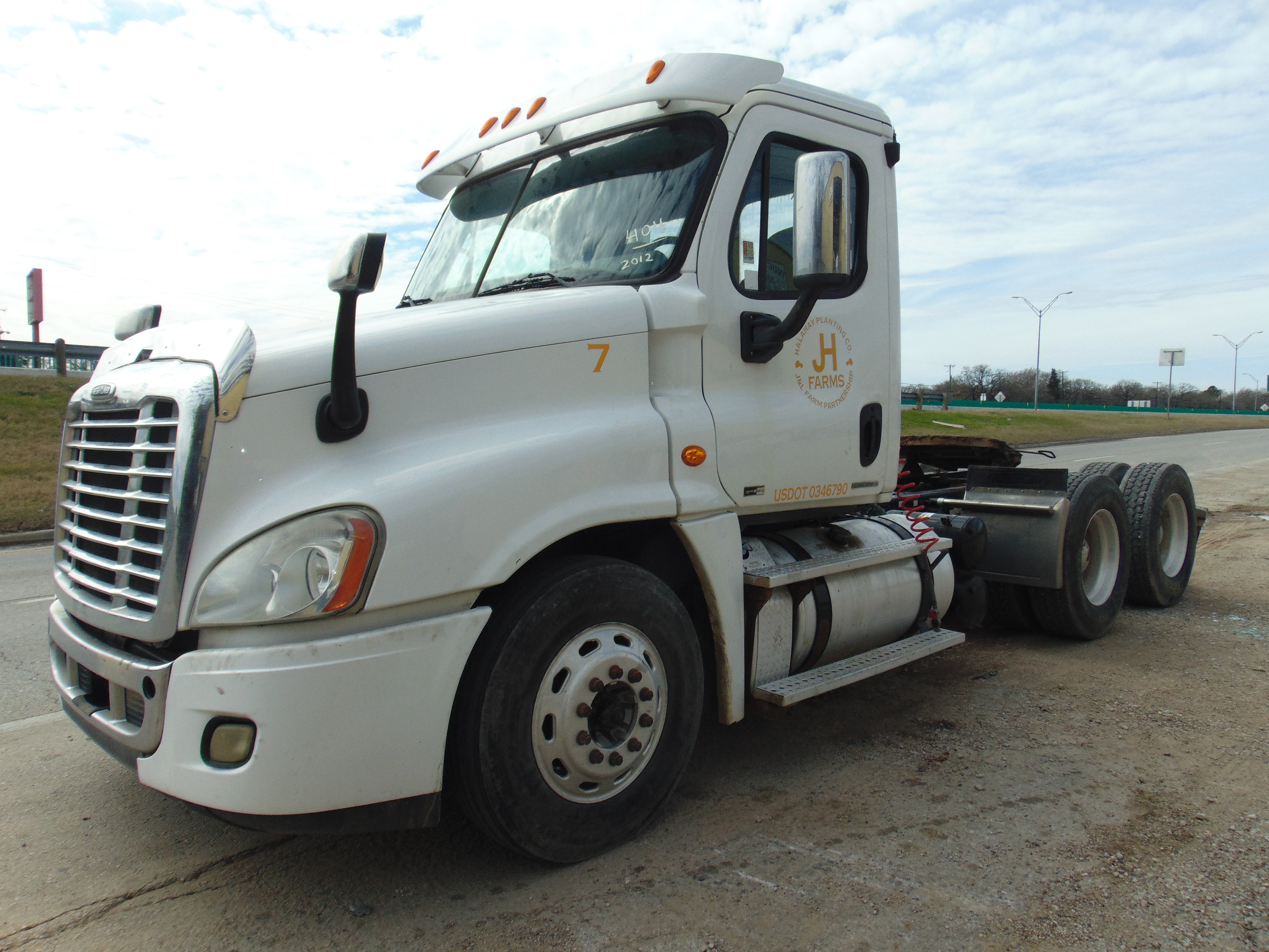2012 FREIGHTLINER CASCADIA in Dallas, TX