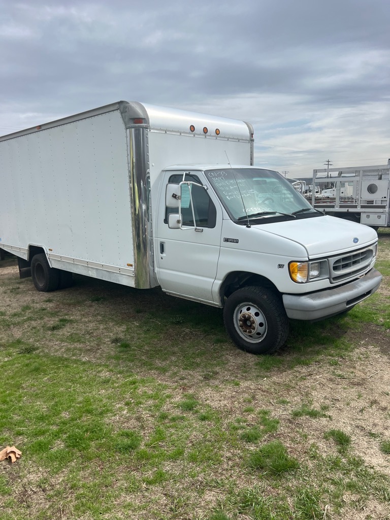 1997 FORD ECONOLINE in Yakima, WA