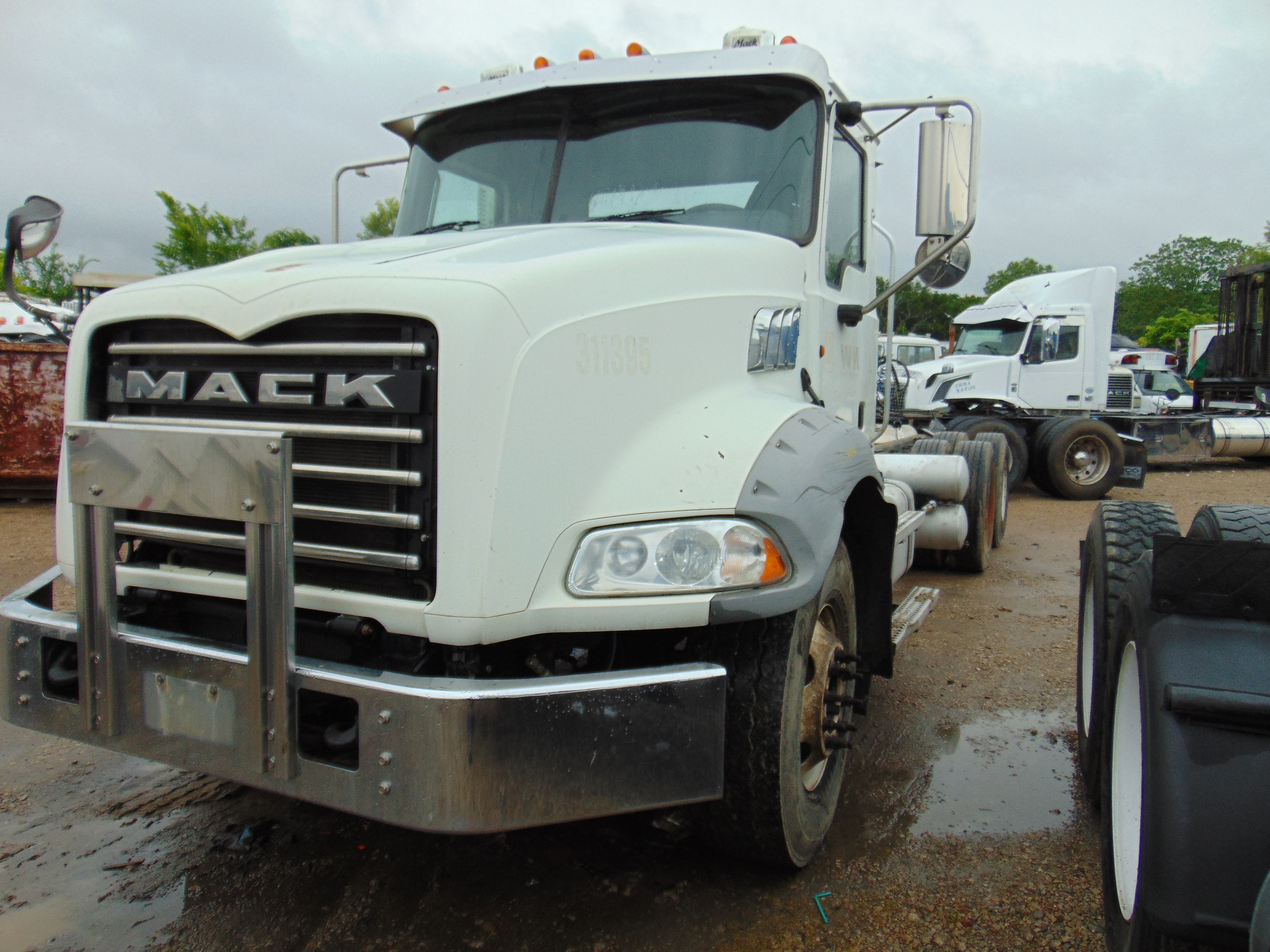 2012 MACK GRANITE GU813 in Dallas, TX