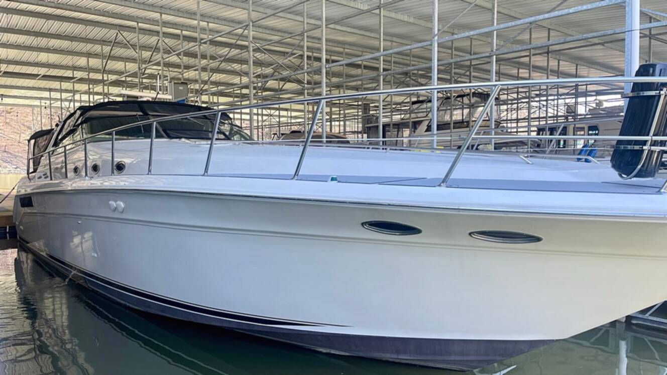 A photo of this 1997 Sea Ray 500 SUNDANCER