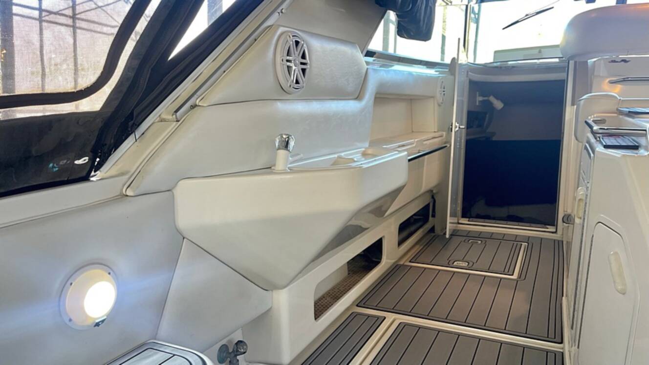 A photo of this 1997 Sea Ray 500 SUNDANCER