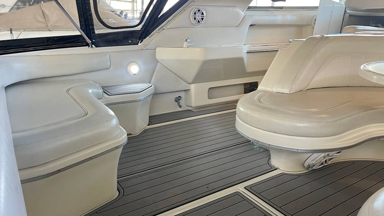 A photo of this 1997 Sea Ray 500 SUNDANCER