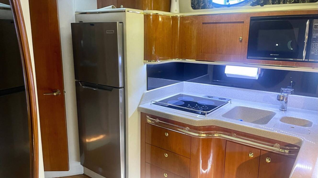A photo of this 1997 Sea Ray 500 SUNDANCER