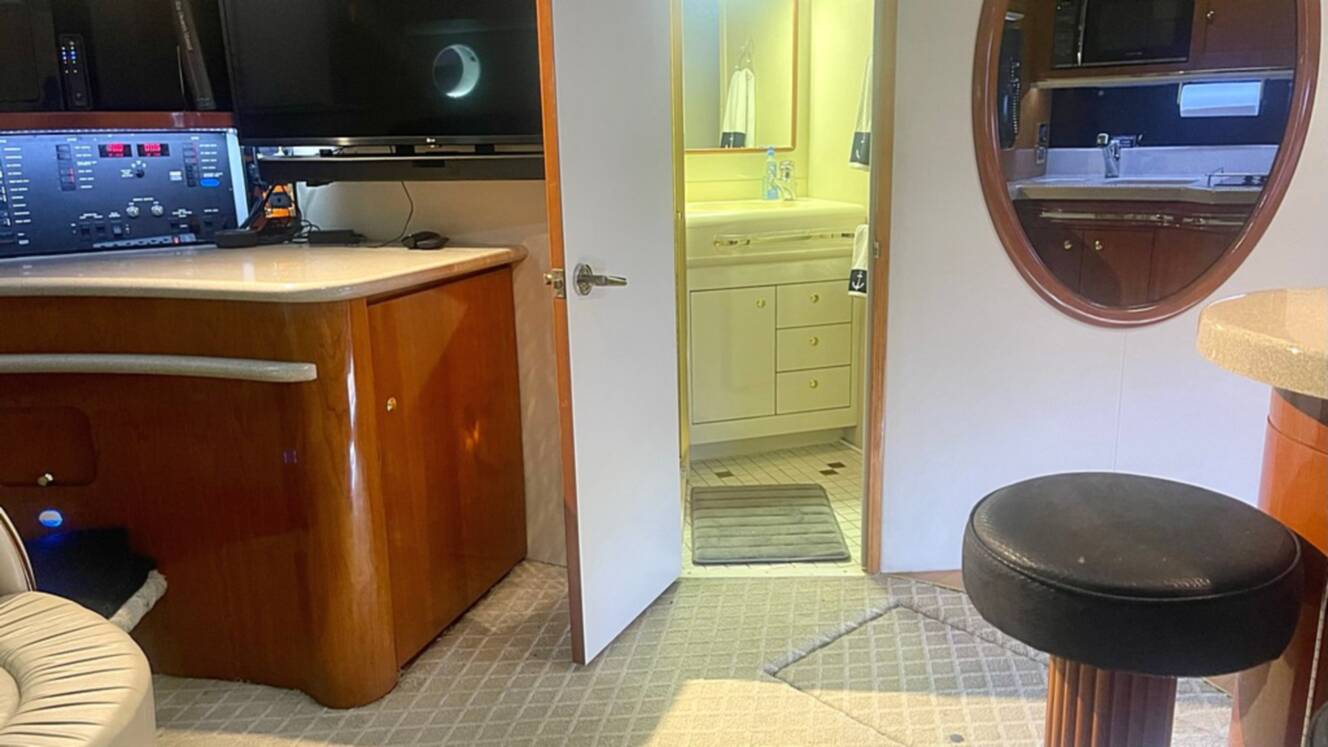 A photo of this 1997 Sea Ray 500 SUNDANCER
