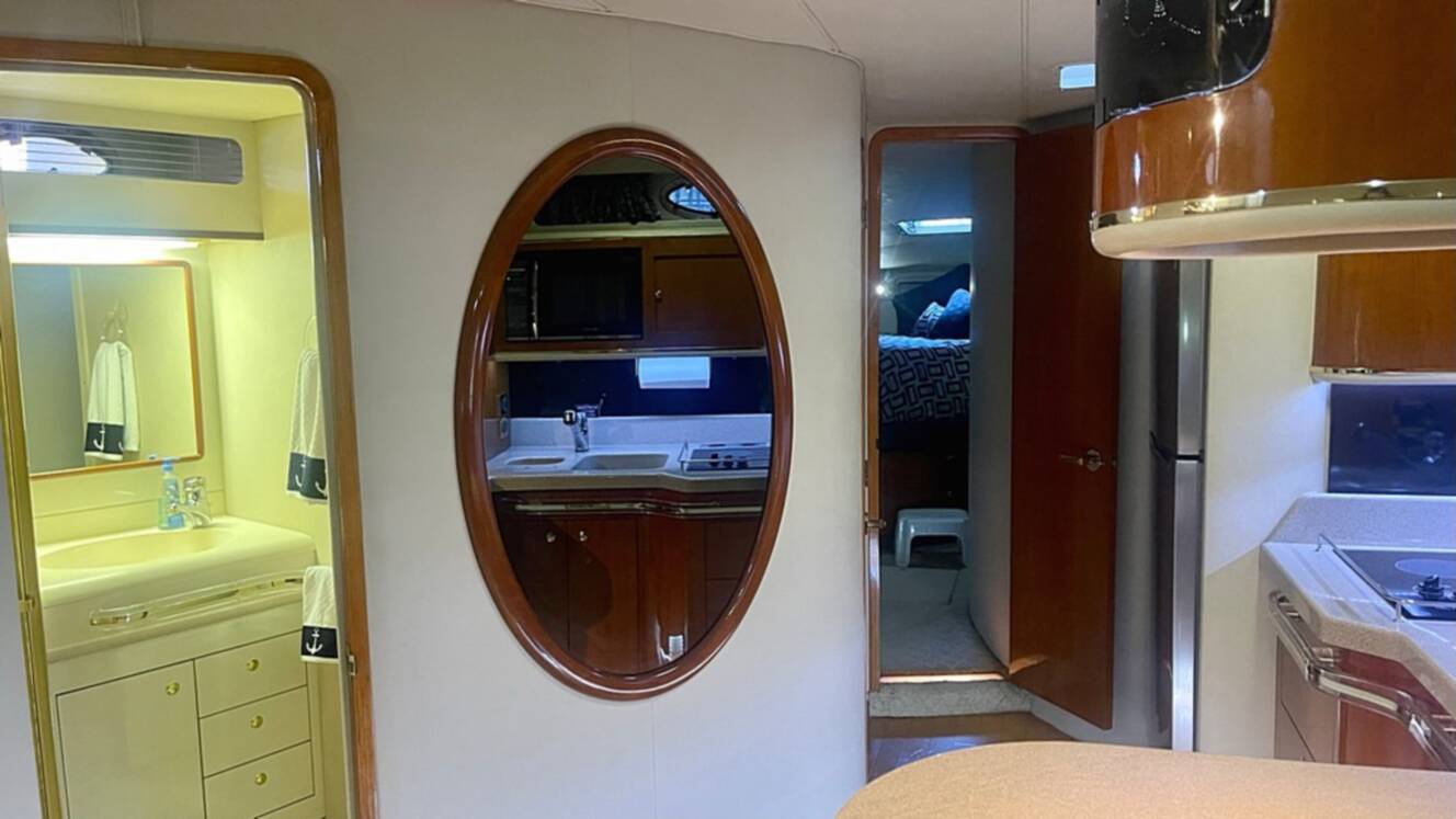 A photo of this 1997 Sea Ray 500 SUNDANCER