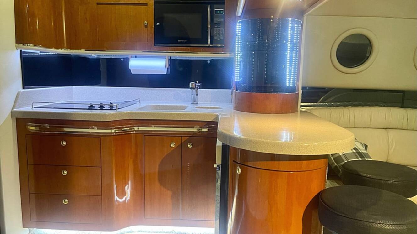 A photo of this 1997 Sea Ray 500 SUNDANCER