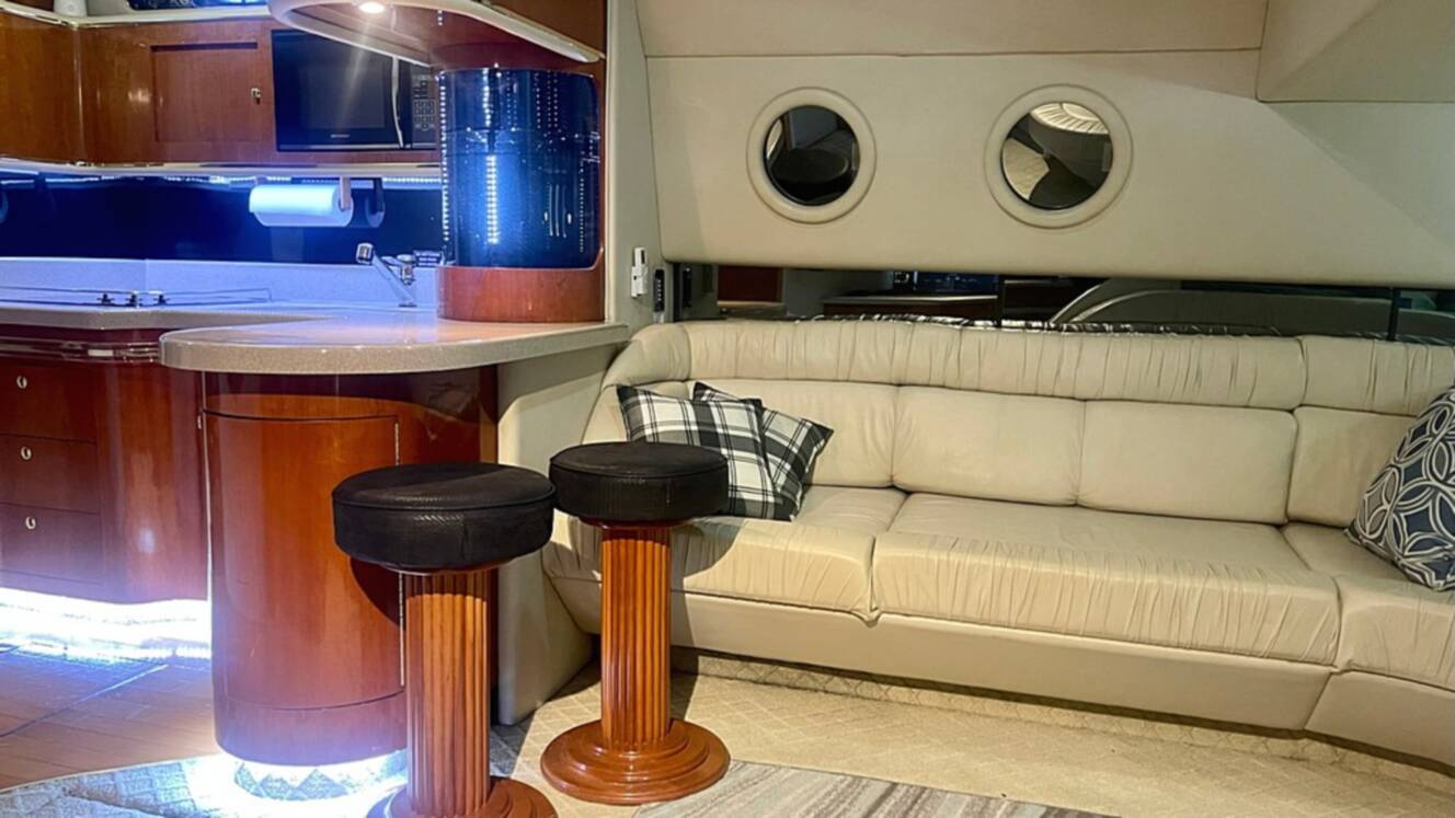 A photo of this 1997 Sea Ray 500 SUNDANCER