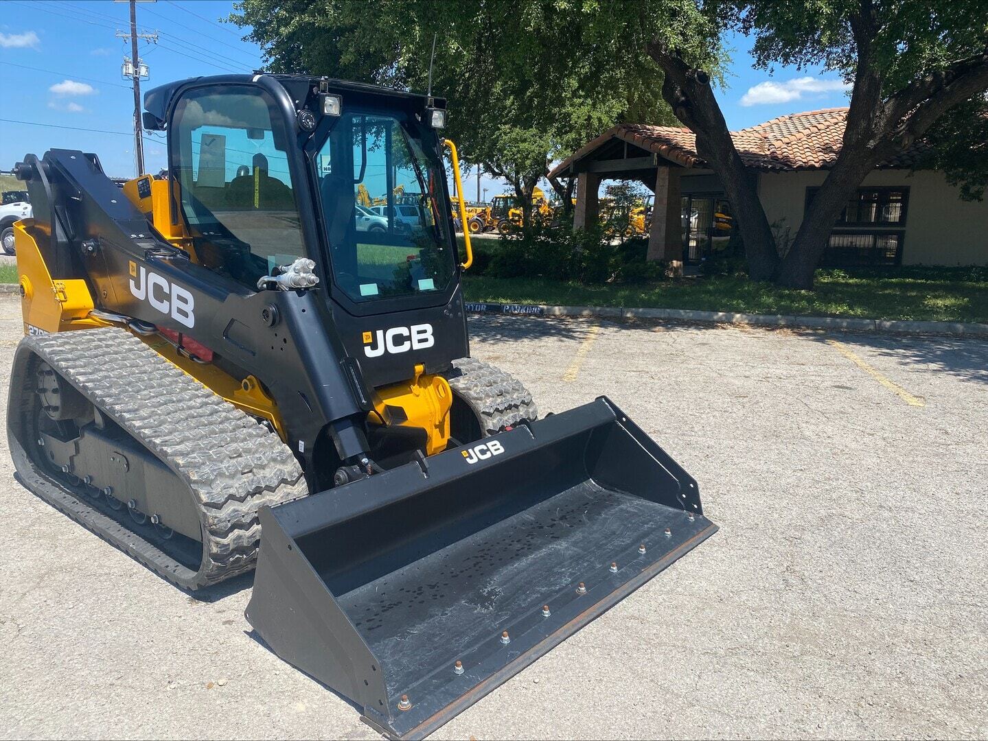 2023 JCB 270T in San Antonio, TX