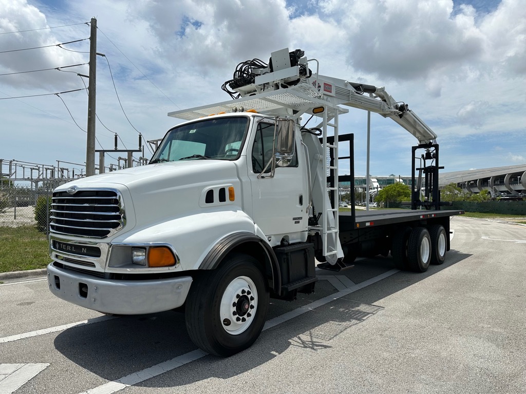 2004 STERLING TRUCK LT MATERIAL HANDLING Knucklebooms in Miami, FL