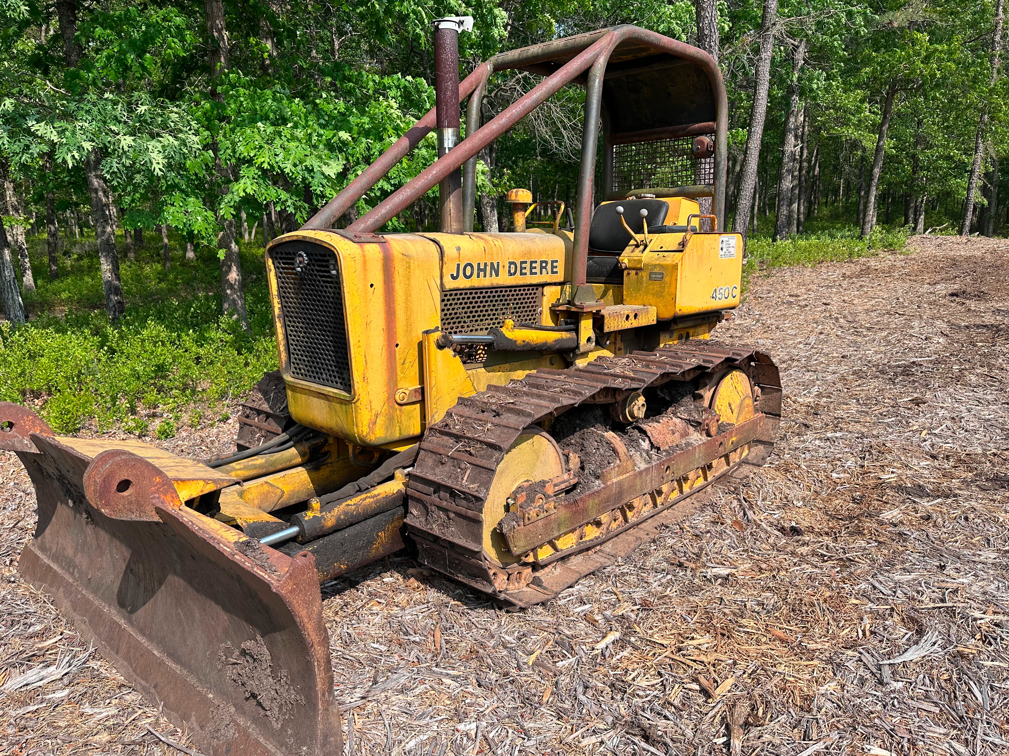 1976 JOHN DEERE 450C in Spring City, PA