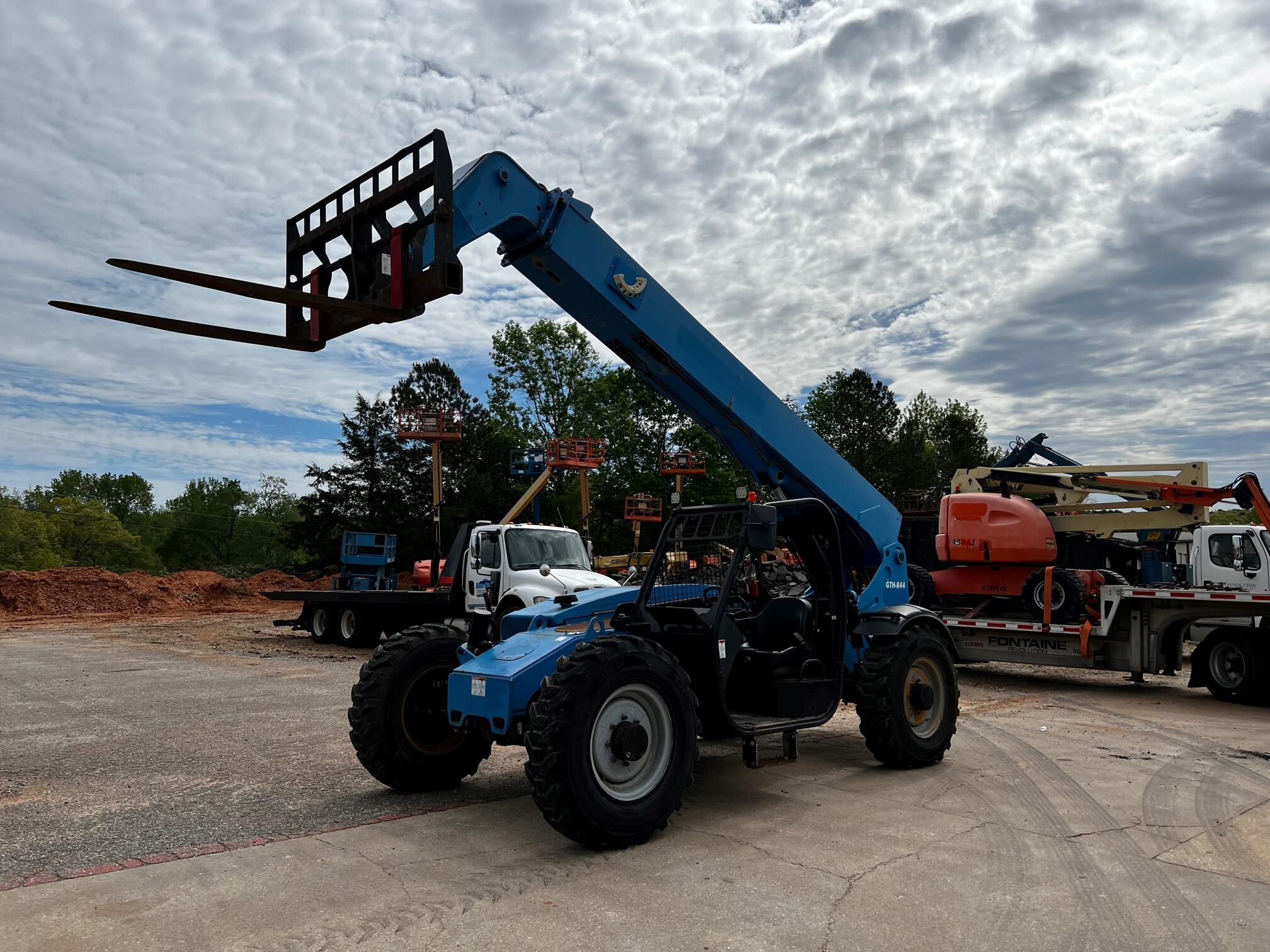 2014 GENIE GTH844 in Nashville, TN