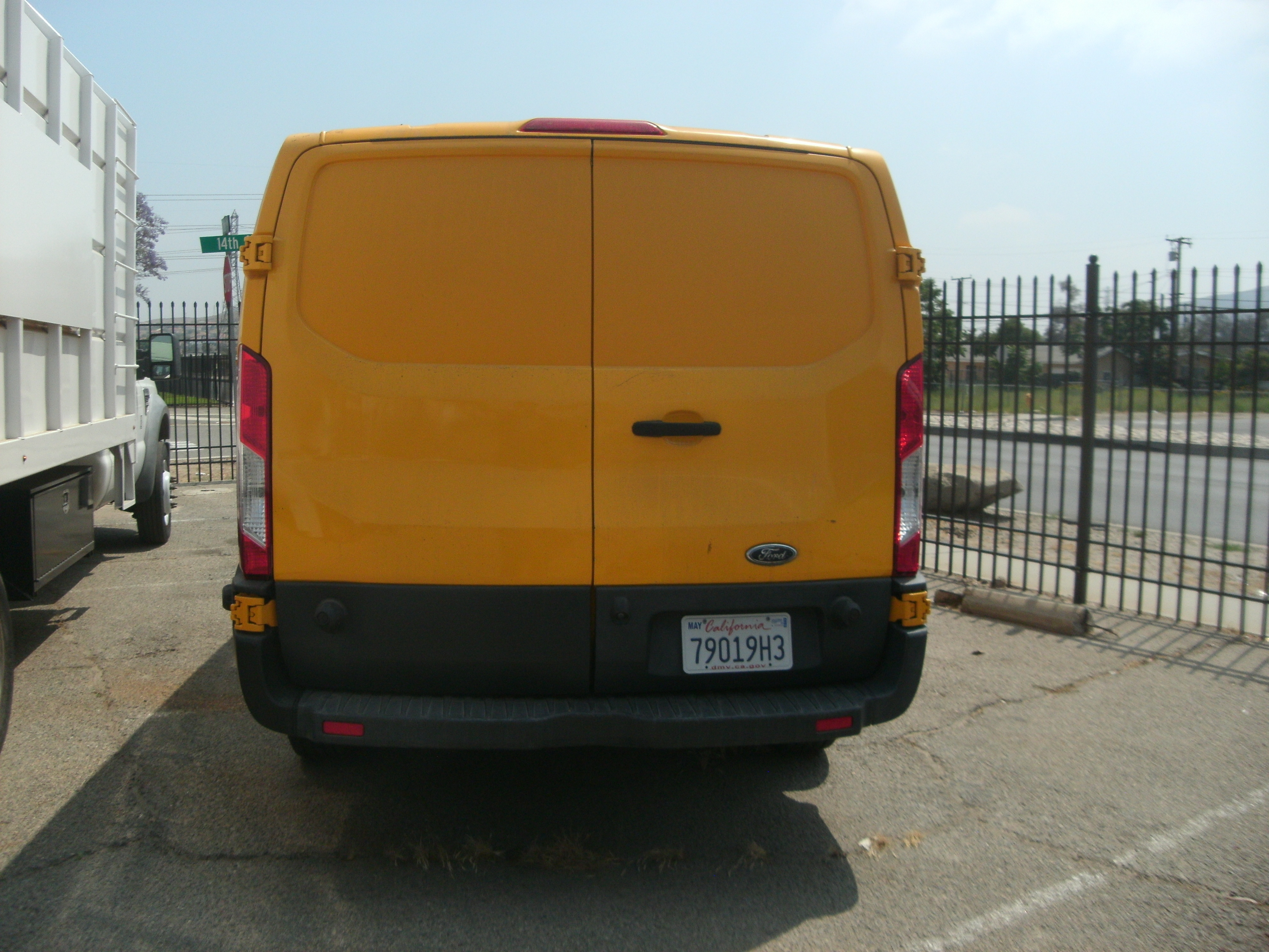 2016 Ford Transit Van photo 3