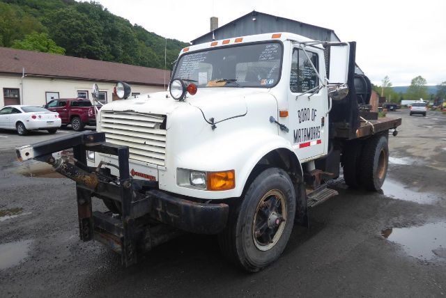 1990 INTERNATIONAL 4000 in Sparrowbush, NY
