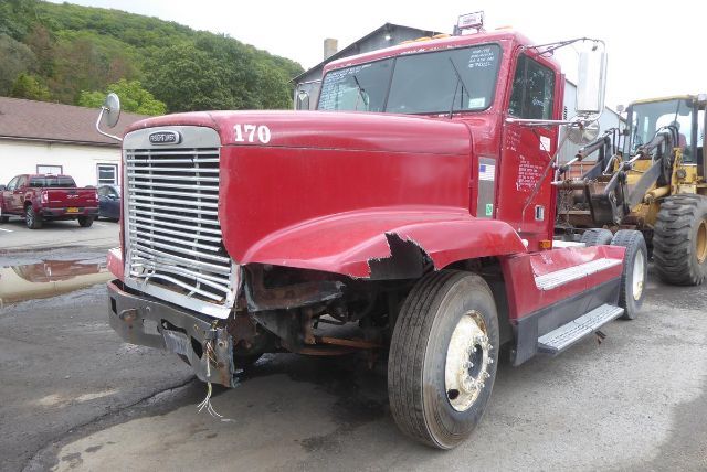 1998 FREIGHTLINER FLD120 in Sparrow Bush, NY